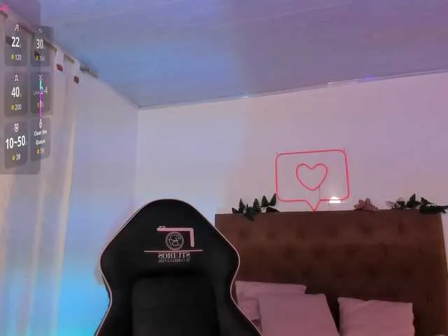 Live sex webcam photo for Amara-tay #291690302