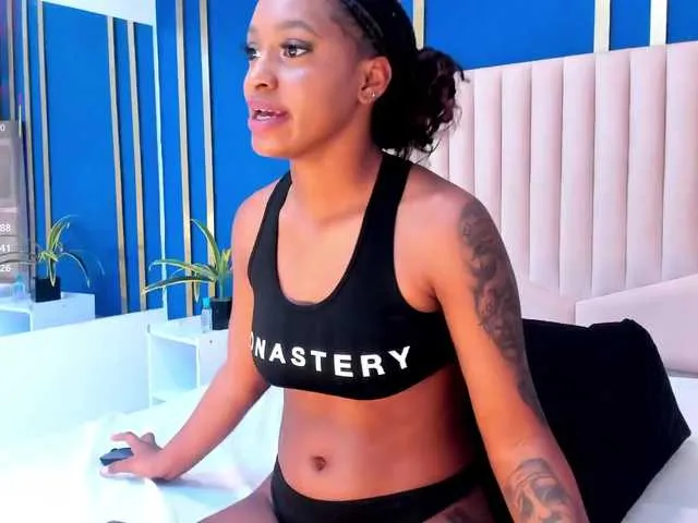 Live sex webcam photo for AmaraFierce #292296606