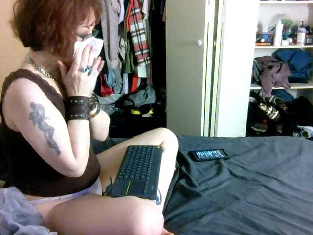 Live sex webcam photo for Amateurmilf #290332236