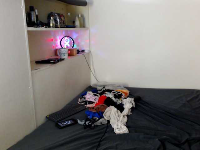 Live sex webcam photo for Amateurmilf #290590322