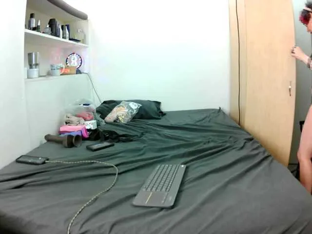 Live sex webcam photo for Amateurmilf #292210039