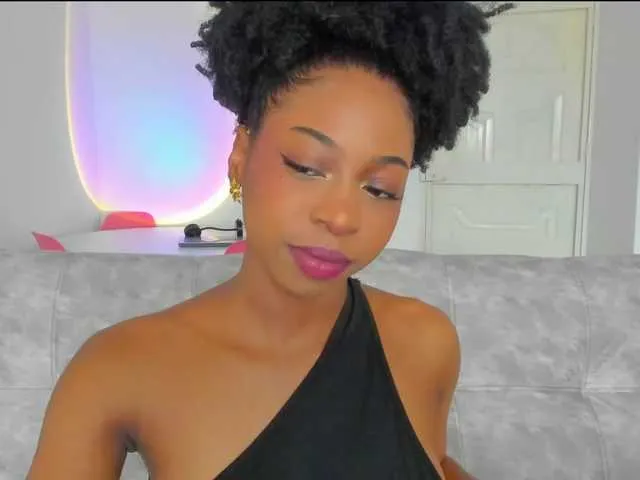 Live sex webcam photo for Amatiistur #290904135