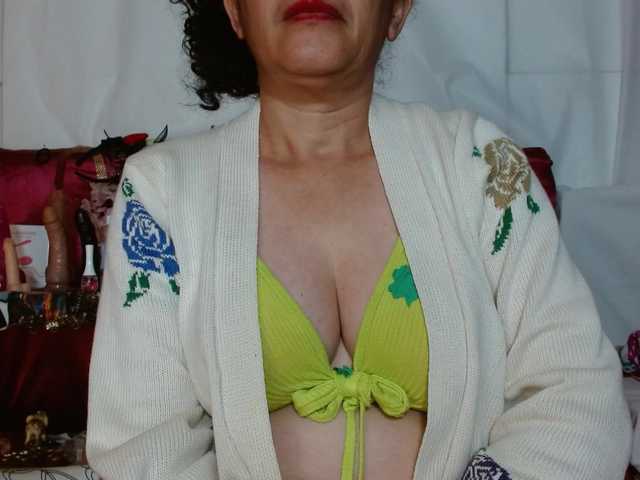 Live sex webcam photo for Amatista1 #290798813