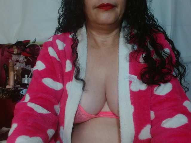 Live sex webcam photo for Amatista1 #290851965