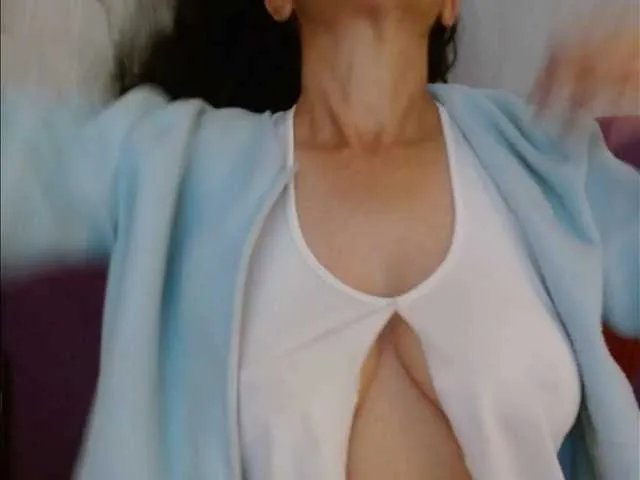 Live sex webcam photo for Amatista1 #291804325