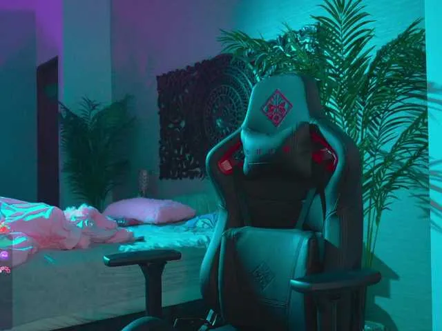 Live sex webcam photo for AmbarEvans #290467417