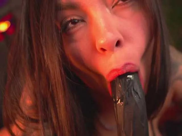 Live sex webcam photo for AmbarEvans #290603976