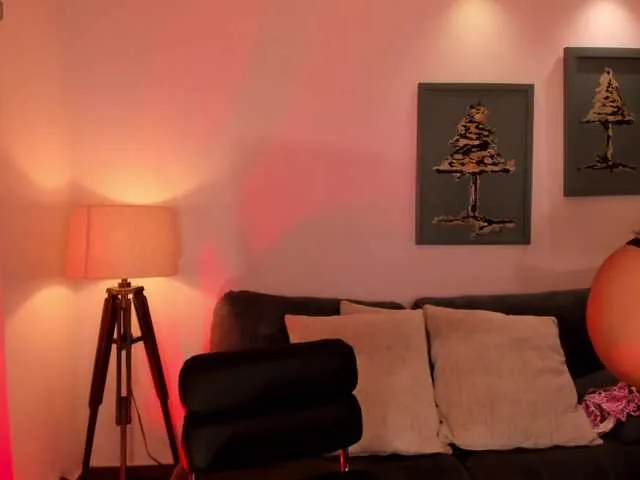 Live sex webcam photo for AmbarJames #290950923