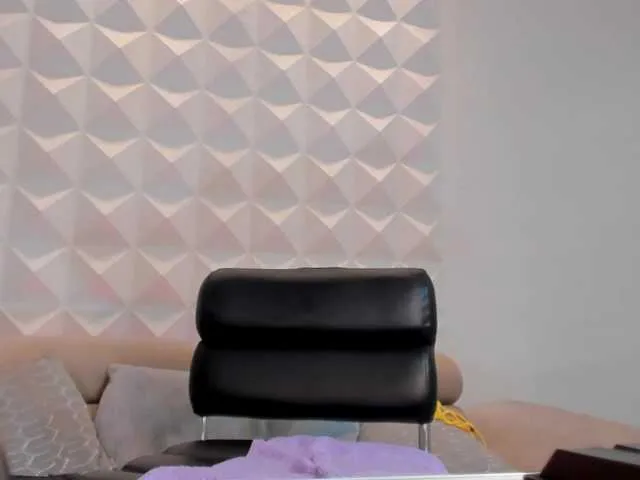 Live sex webcam photo for AmbarJames #291146509