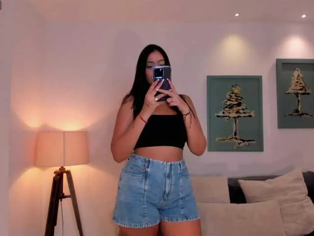 Live sex webcam photo for AmbarJames #291292372