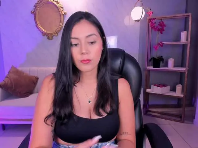 Live sex webcam photo for AmbarJames #291885443