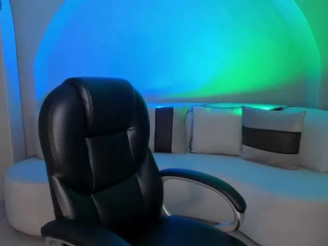 Live sex webcam photo for AmbarJames #291973516