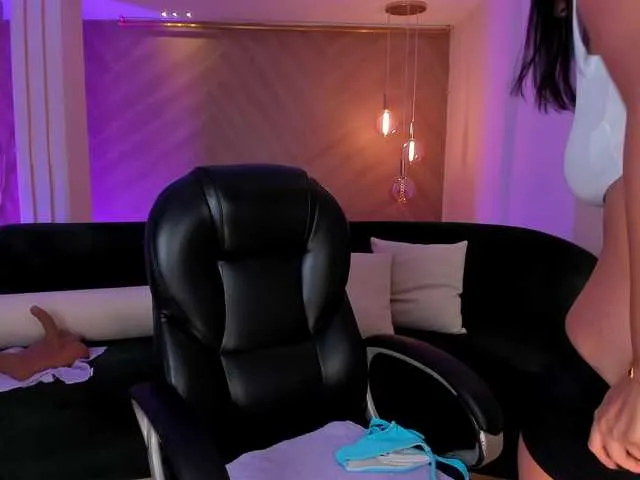 Live sex webcam photo for AmbarJames #292080834