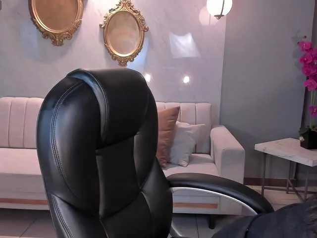 Live sex webcam photo for AmbarJames #292307020