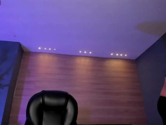 Live sex webcam photo for AmbarJames #292376054