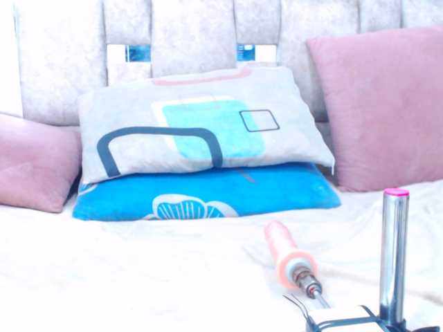 Live sex webcam photo for AmbarSmit #291318552