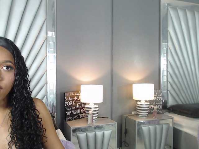 Live sex webcam photo for Amber-Dior #277965175