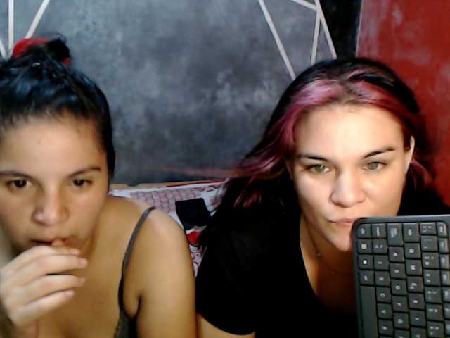 Live sex webcam photo for Amber-and-Marly #277916697