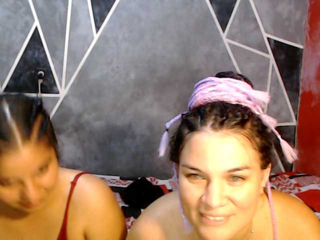 Live sex webcam photo for Amber-and-Marly #288292559