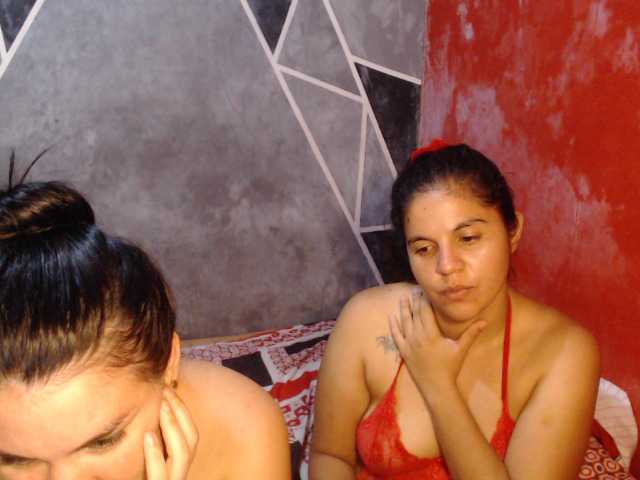 Live sex webcam photo for Amber-and-Marly #288884959