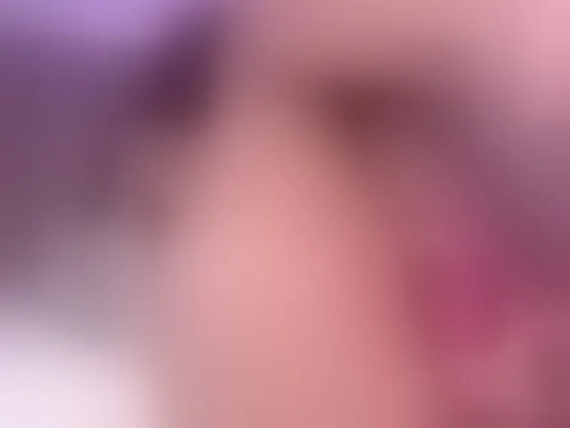 Live sex webcam photo for Amber-fox #293780405