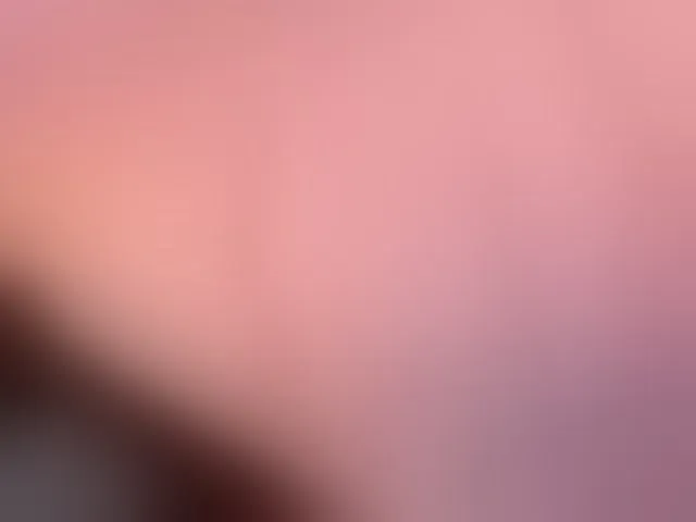 Live sex webcam photo for Amber-fox #293885391