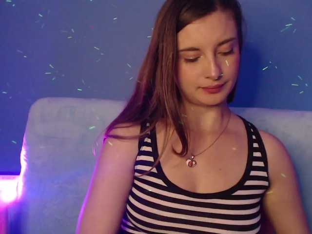 Live sex webcam photo for Amber-owd #274418328