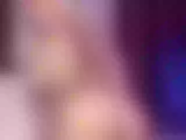 Live sex webcam photo for AmberGolden #290671309