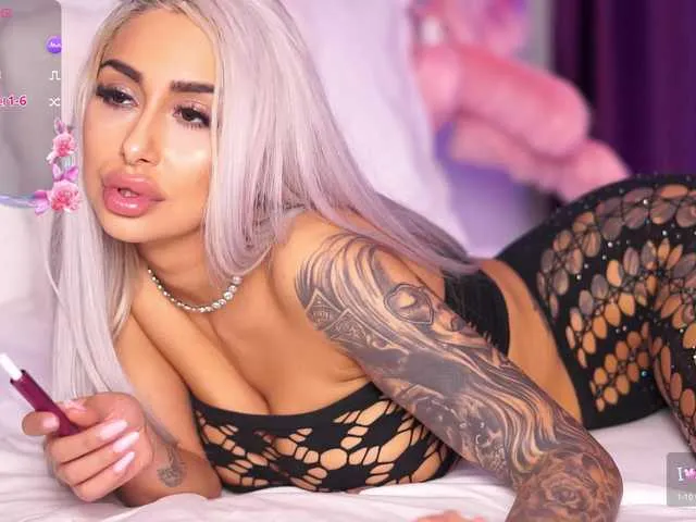 Live sex webcam photo for AmberGolden #290706688