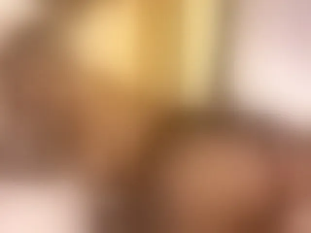 Live sex webcam photo for AmberGolden #292808115