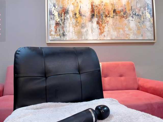 Live sex webcam photo for AmberLewis #277649622