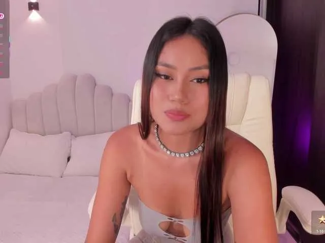 Live sex webcam photo for AmberLewis #294098436