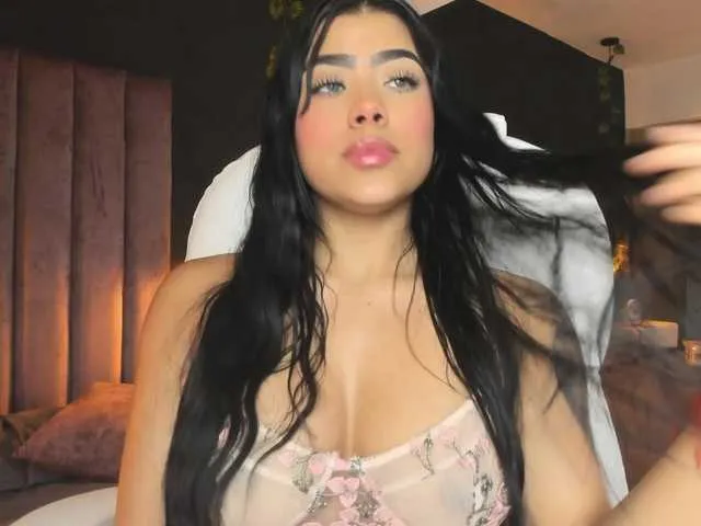 Live sex webcam photo for Amberr-Rousse #291154034