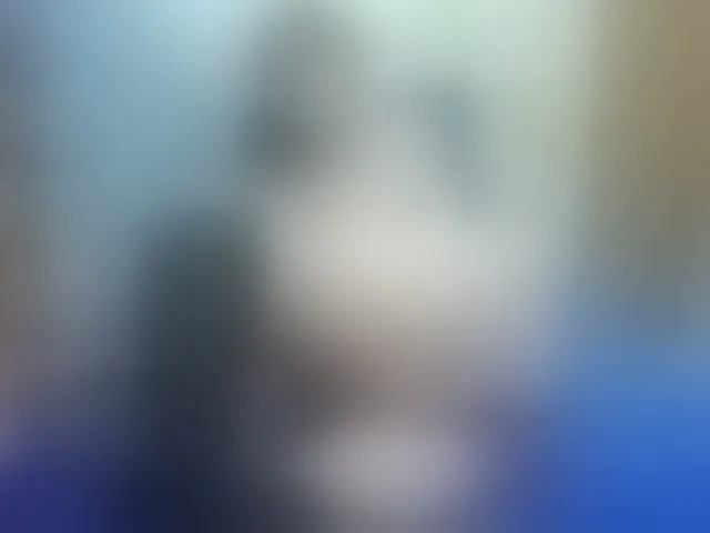 Live sex webcam photo for Amberr35 #293736979