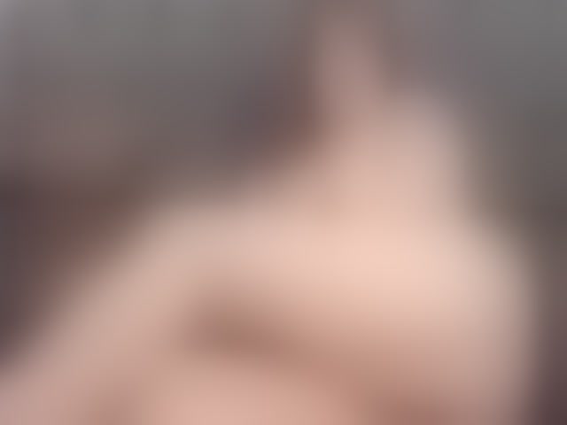 Live sex webcam photo for Amberr35 #294313023