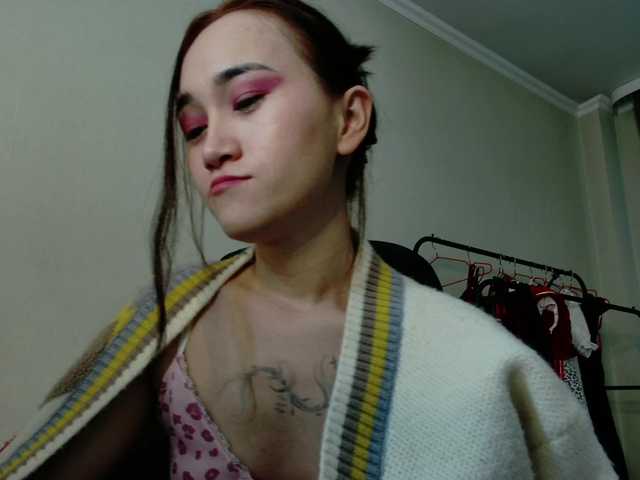 Live sex webcam photo for Ameara #277412820