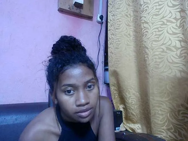 Live sex webcam photo for Amelia25 #291064939