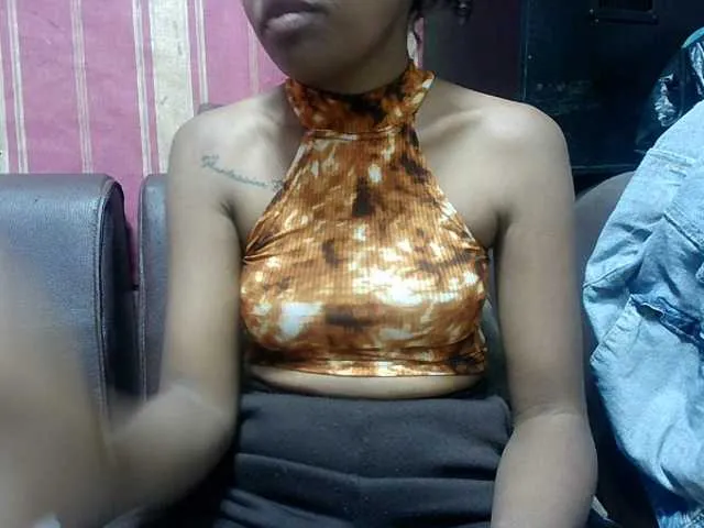 Live sex webcam photo for Amelia25 #291837557