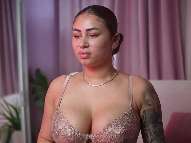Live sex webcam photo for AmeliaBarbie #294023334