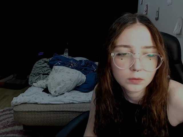 Live sex webcam photo for AmeliaMeow #276546628