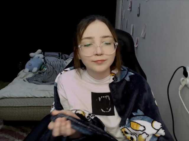 Live sex webcam photo for AmeliaMeow #276888616