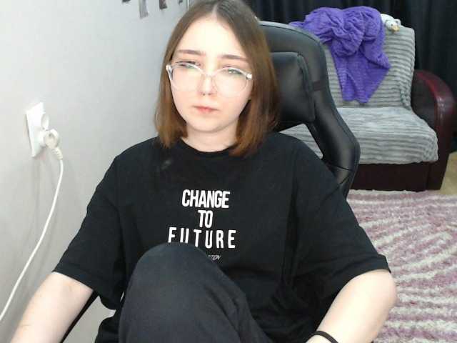 Live sex webcam photo for AmeliaMeow #277258713