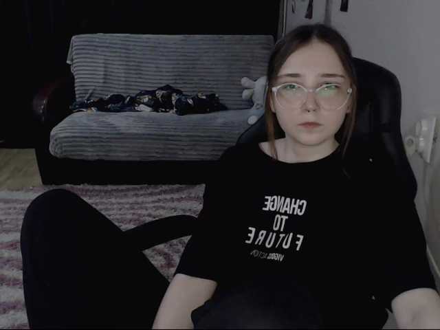 Live sex webcam photo for AmeliaMeow #277686121