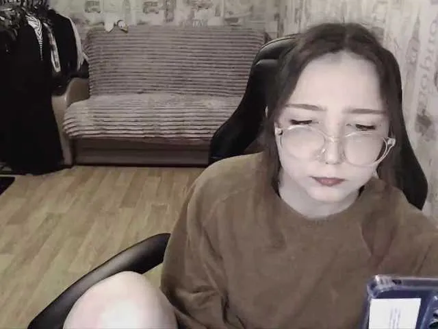 Live sex webcam photo for AmeliaMeow #290394731