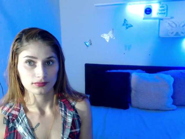 Live sex webcam photo for Amelie-Hill #274637223