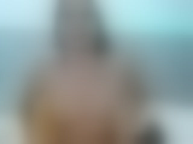 Live sex webcam photo for AmelieLaurent #294230118