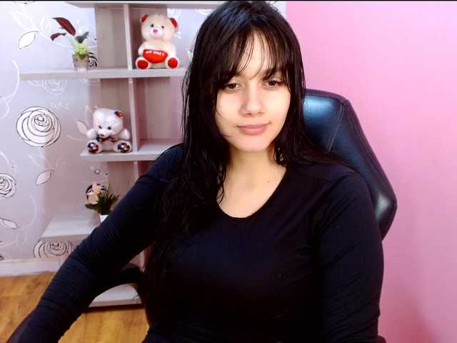 Live sex webcam photo for AmelieSwitf #277761211