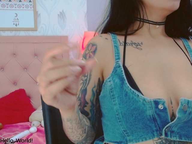 Live sex webcam photo for AmelithNoir #273981802