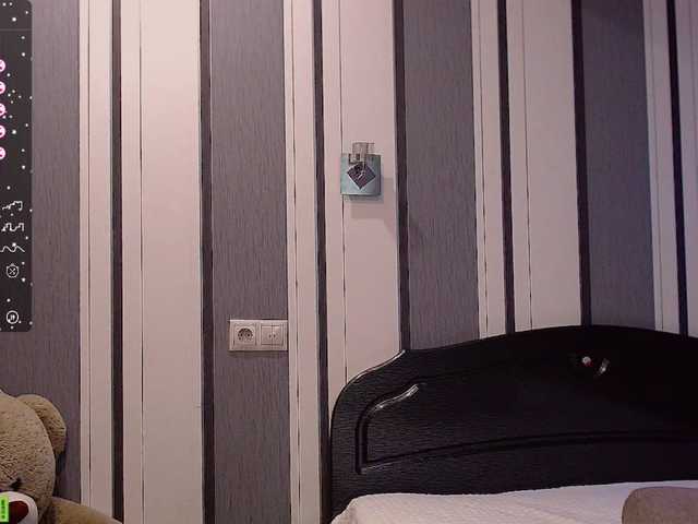 Live sex webcam photo for Amellea #290692215