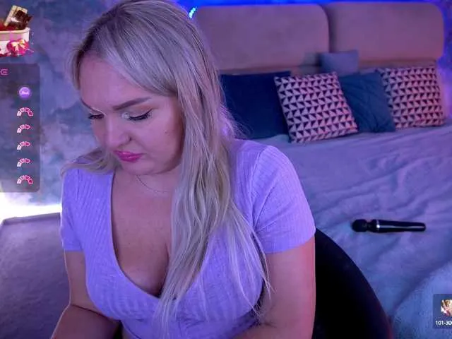 Live sex webcam photo for AmelyLoveme #290589163